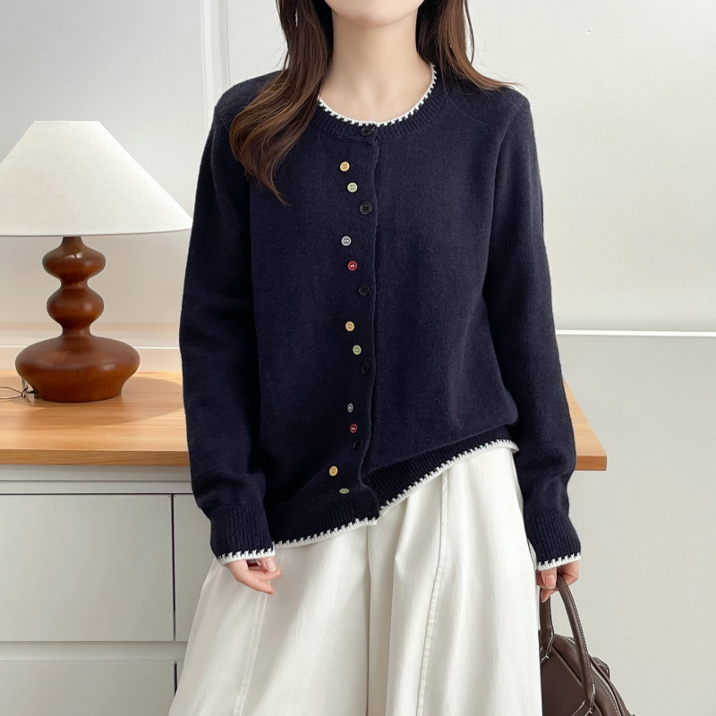 Cardigan cu guler rotund, design colaj/îmbinare, mâneci lungi, croială lejeră, tricot din viscoză, conținut viscoză 50-70%, lungime obișnuită 50-65 cm