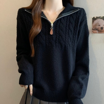 Дамски пуловер от плетиво в корейски стил, усукана шарка, яка тип лацк, половин цип, свободен силует, акрилно-полиестерна смес