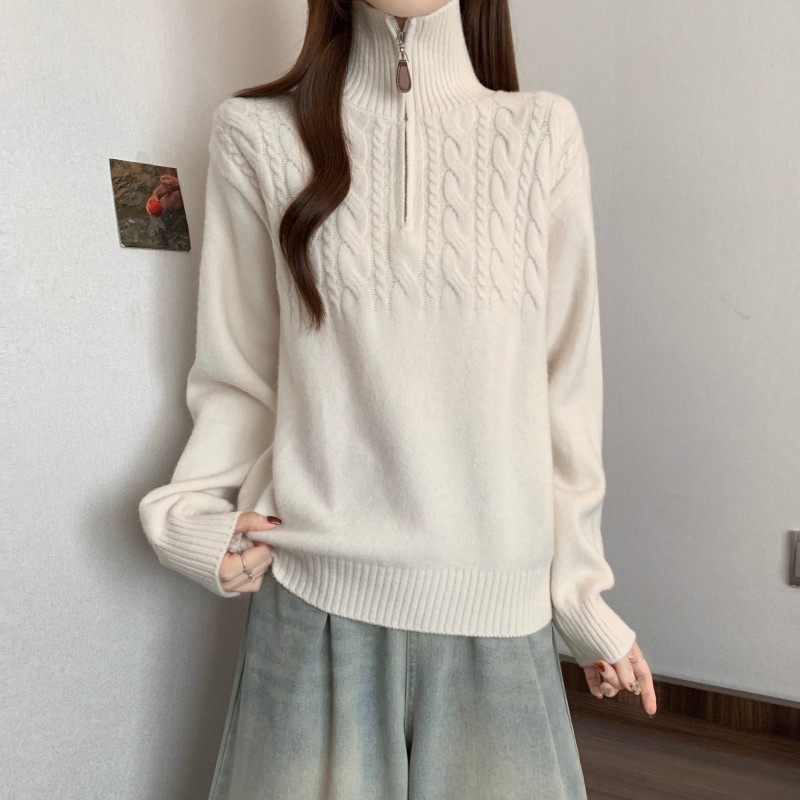 Дамски пуловер от плетиво в корейски стил, усукана шарка, яка тип лацк, половин цип, свободен силует, акрилно-полиестерна смес