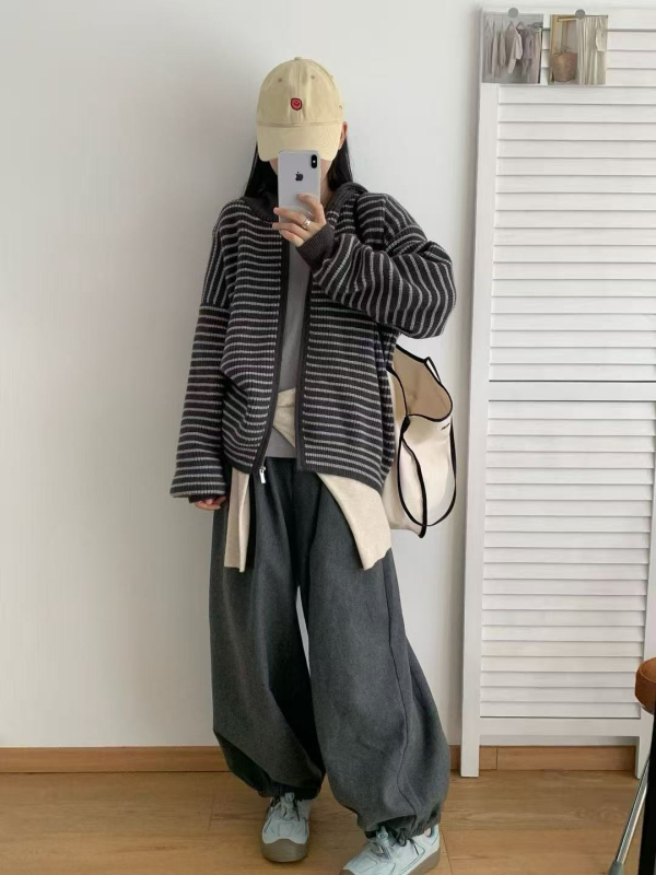 Kapuљkaći prugasti pleteni kardigan, širokog kroja, zatvarač, dugi rukavi