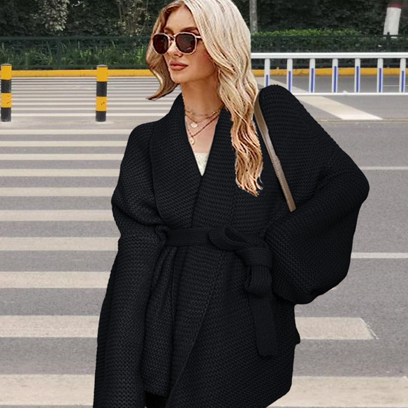 V-nyakú kardigán, kasmír-akril keverék, vast fonal, bő szabás