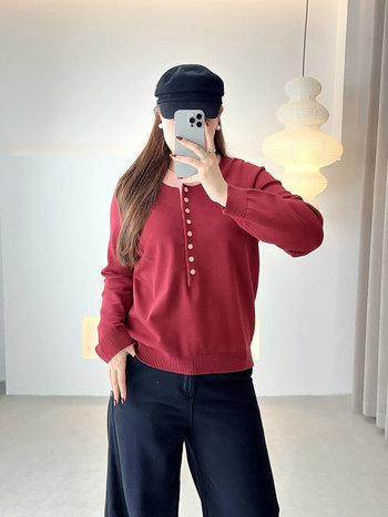 Zi Yuan 2025 Jesen/Zima Plus Size Žena Casual Pleteni Pulover s Kontrastnim Bojama i Okruglim Irezom F621