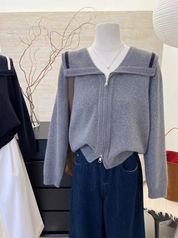 Kapucňový pletený kabát, voľný strih, dlhé rukávy, golier, 70–80% akrylu