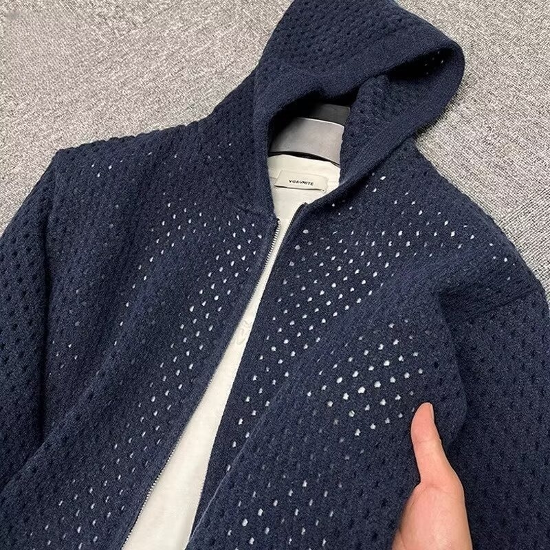 Kapucňový pletený kardigán s dierovaným vzorom, voľný strih, zmes bavlny a polyesteru (60% polyester), priedušný, pranie v práčke