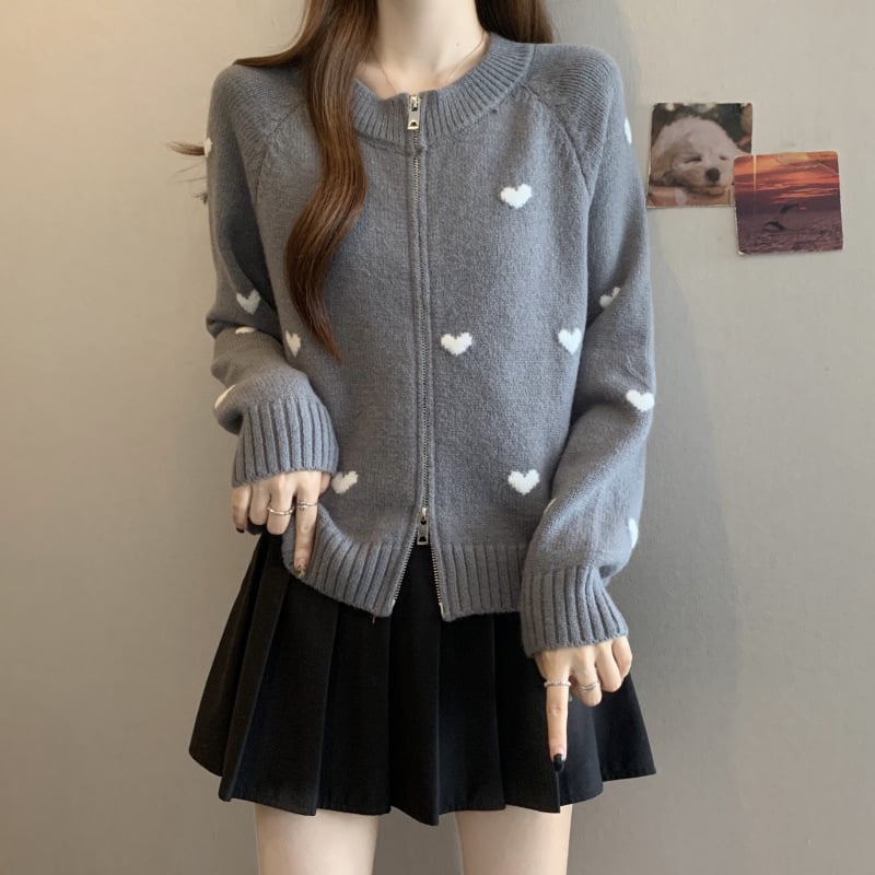 Sieviešu kardigans ar sirds izšuvumu, rāvējslēdzējs, adīts poliesters, vidēja biezuma, garas piedurknes