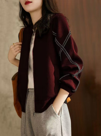 Sieviešu beisbola jaka ar rāvējslēdzēju, stāv apkakle, poliesters, garas piedurknes, brīvs piegriezums