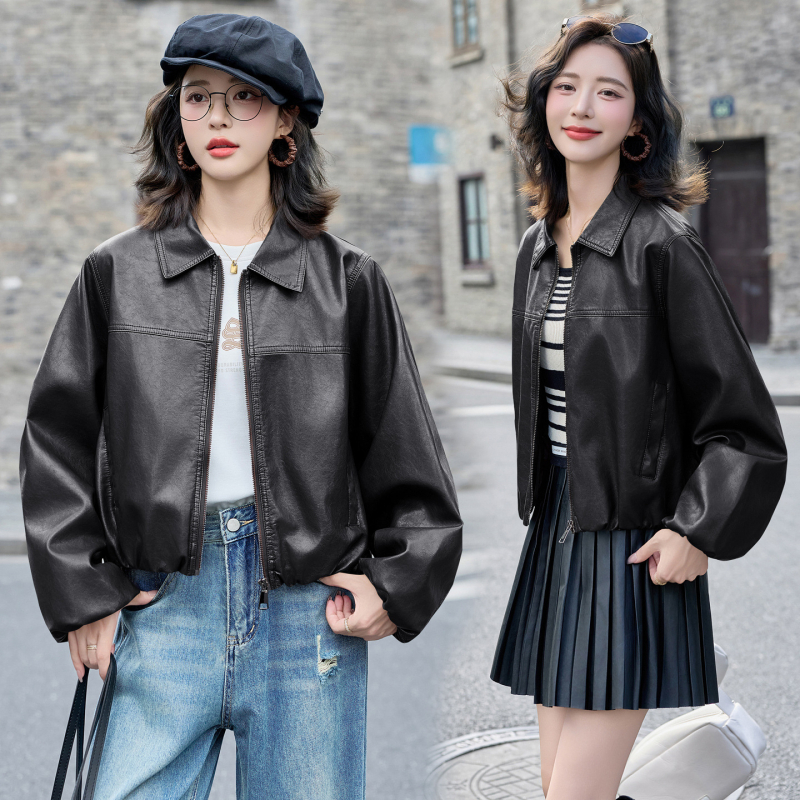 Női juhbőr kabát – motoros stílus, laza szabás, zipzár, rövid fazon