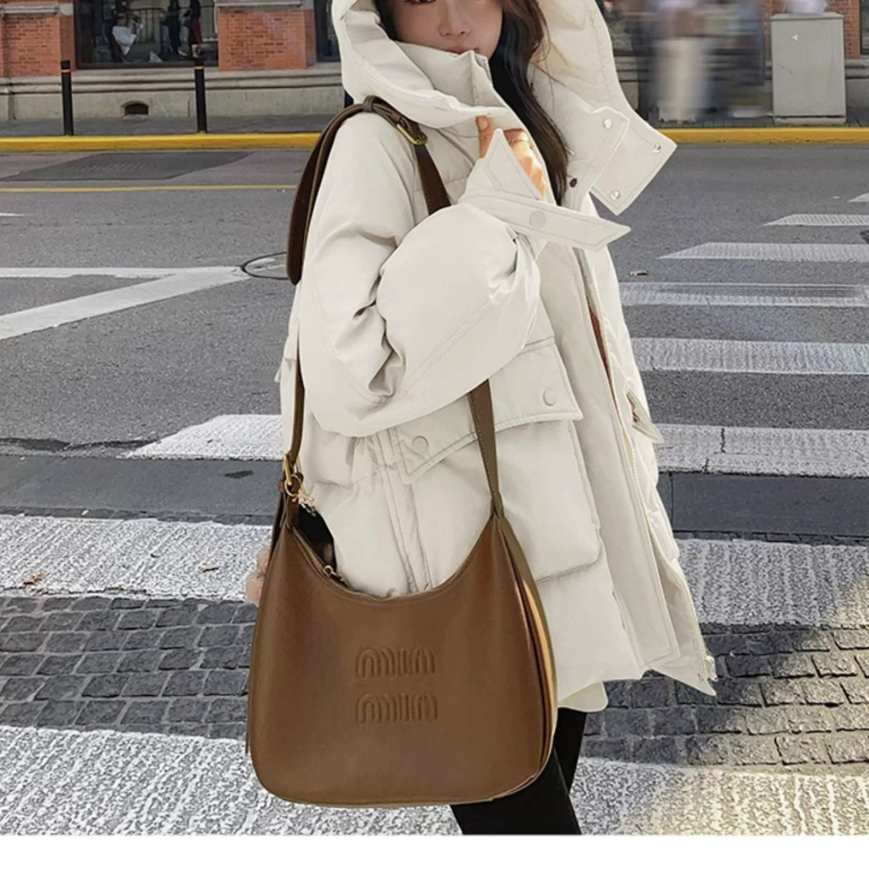 Ženska pamučna punjena jakna, ultra kratka, bez rukava, polo ovratnik, chenille tkanina s elastanom