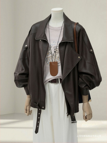 Moteriškas imitacinės odos švarkas su polo apykakle, be rankovių, 2025 m. pavasaris