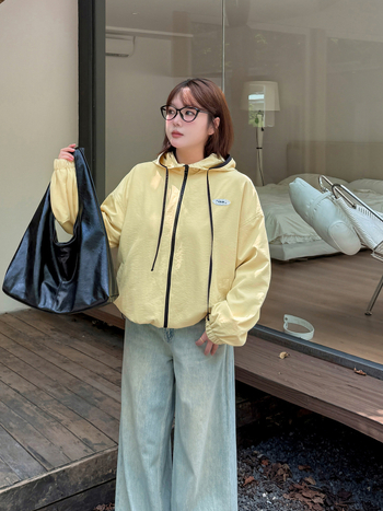 Ženska jakna s kapuljom, Twill tkanina, poliester s elastanom, srednja duljina, zatvarač