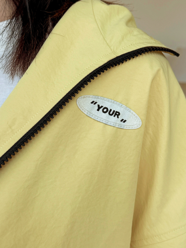 Ženska jakna s kapuljom, Twill tkanina, poliester s elastanom, srednja duljina, zatvarač