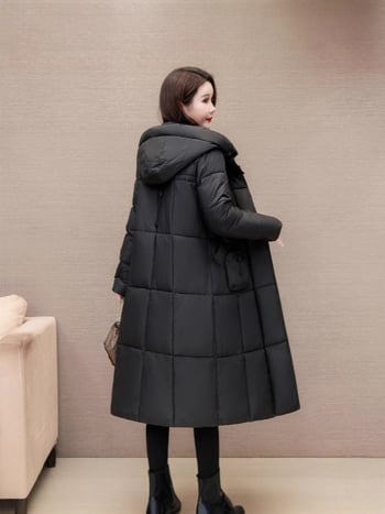 Dlhý kabát s bavlno-púšikovou výplňou, kapucňa, zips, hrubá zimná izolácia, elegantný mestský štýl