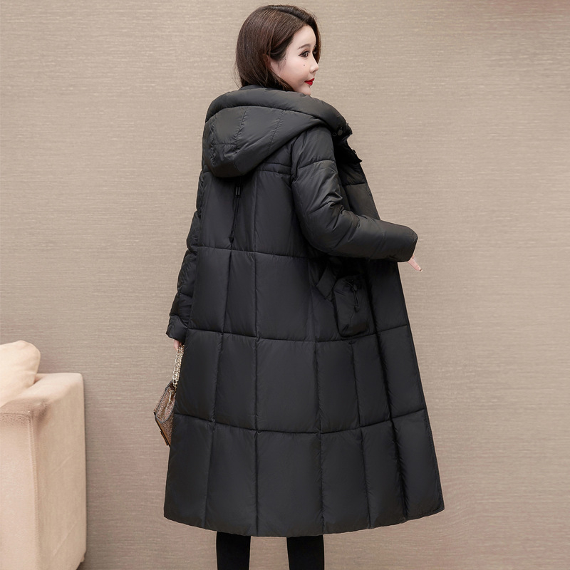 Dlhý kabát s bavlno-púšikovou výplňou, kapucňa, zips, hrubá zimná izolácia, elegantný mestský štýl