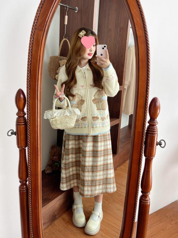 Sieviešu adīts kapucēts kardigans ar žakarda rakstu, krekla apkakle, rāvējslēdzējs priekšā, brīvs piegriezums