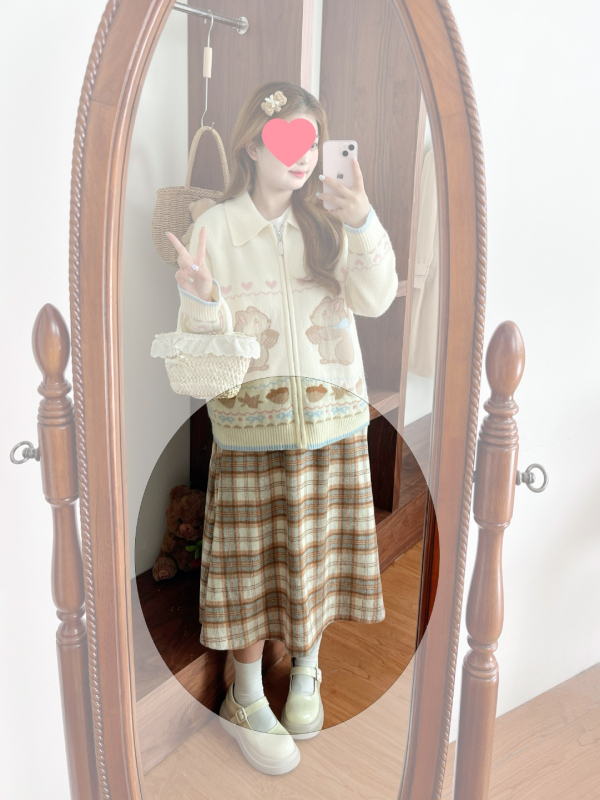 Sieviešu adīts kapucēts kardigans ar žakarda rakstu, krekla apkakle, rāvējslēdzējs priekšā, brīvs piegriezums