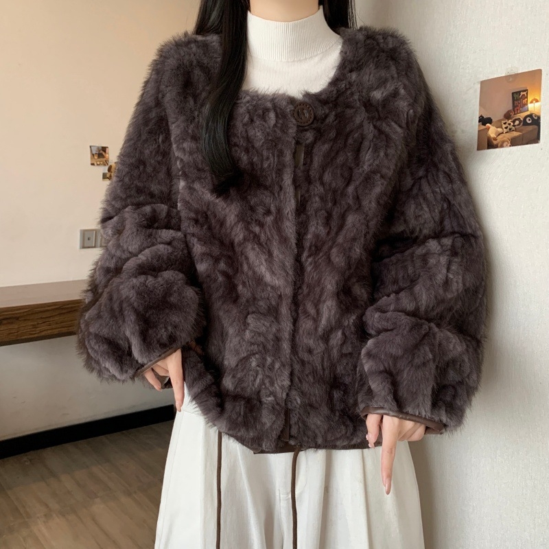 Plus dydžio dirbtinės kailio kardiganas, ruduo 2025, poliesterio mišinys, apvalus kaklas, ilgomis rankovėmis, 30-50% poliesterio kiekis