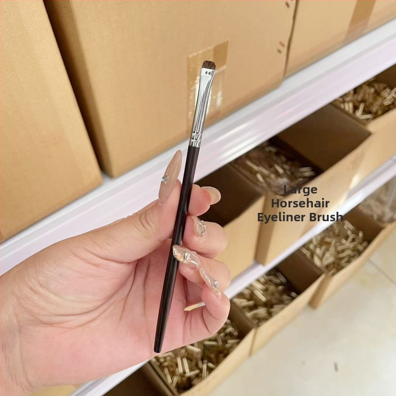 Acu ēnas otu ar zirga kažokādas sariem, ebona rokturis, gara rokturis, iepakojums somā