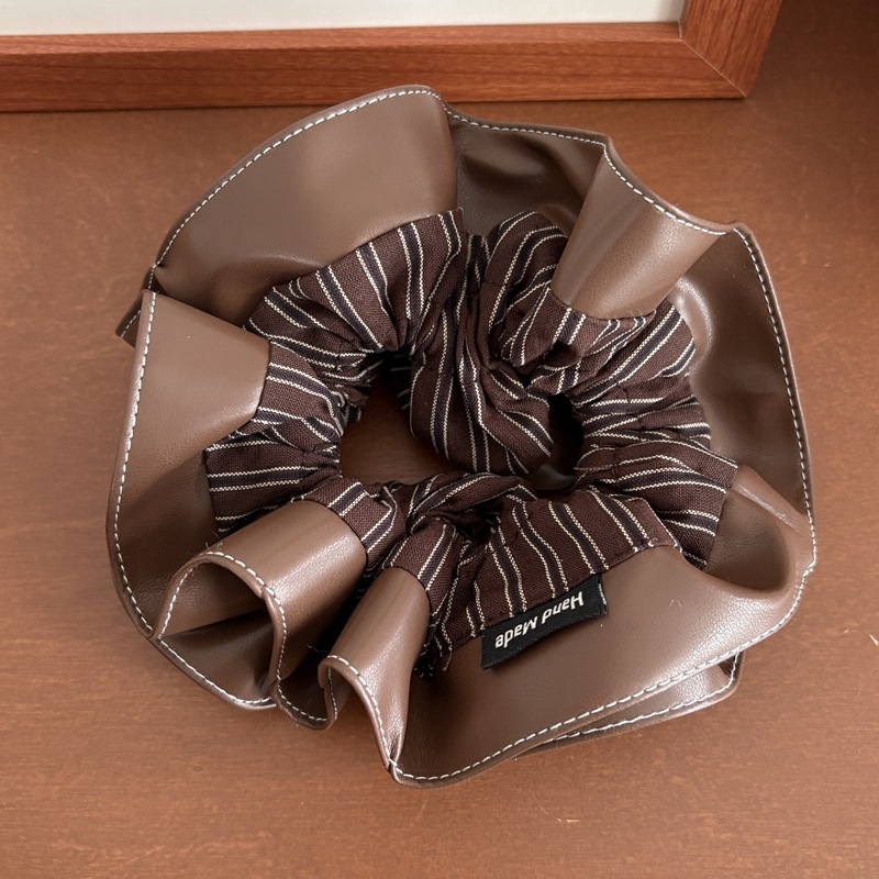 Hajgumi PU bőrrel, kettős rétegű, csíkos dizájn, koreai stílus, nagy rugalmasság, alkalmas alacsony copfhoz