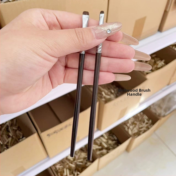Silmameigi detailide pintsel, hobuse karvad, ebenipuu käepide, pikk käepide, üksikpakend