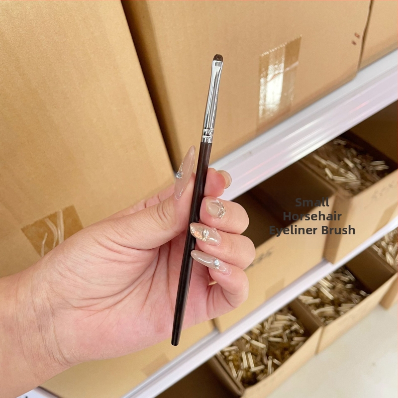 Silmameigi detailide pintsel, hobuse karvad, ebenipuu käepide, pikk käepide, üksikpakend