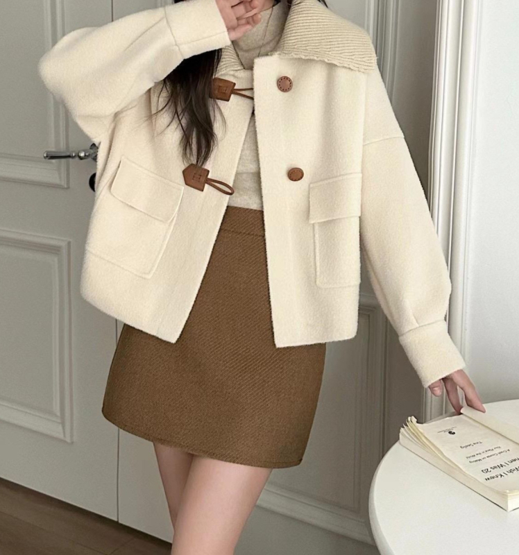 Női chenille rövid kabát levehető gallérral, dupla gallér, 3/4 hosszú ujjú, téli szezon 2025