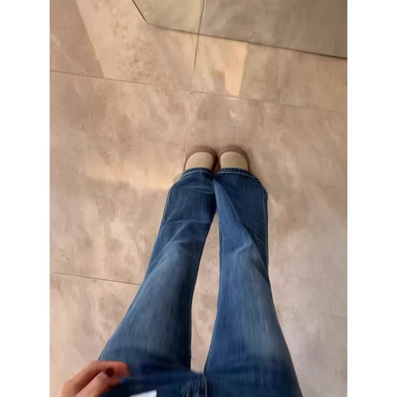 Jeansi pentru femei cu croială dreaptă ușor evazată, talie înaltă, denim din bumbac stretch, croială bootcut