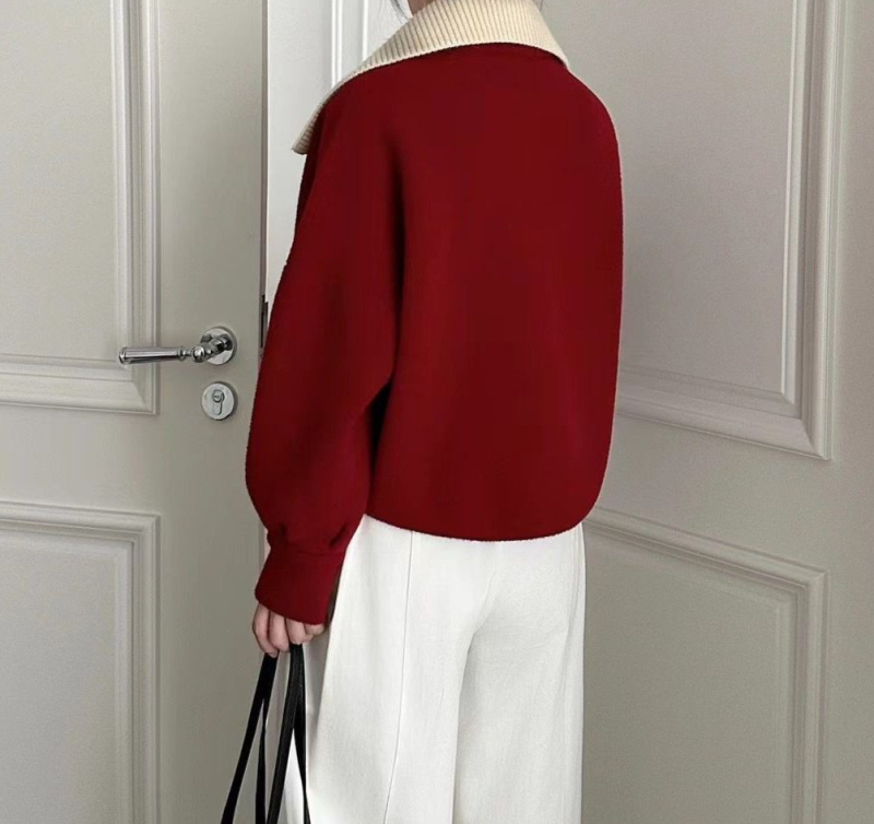 Moteriškas trumpas švarkas iš chenille su nuimamais apykakle, žiema 2025, laisvas kirpimas