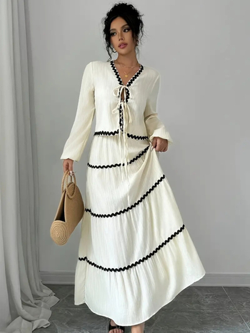 Дамски костюм с пола и блуза, дантела, многопластова плисирана ръкав тип лантерна и панделка, полиестерна тъкан