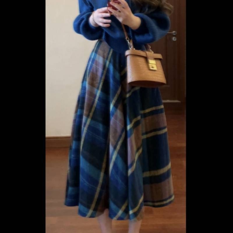 Dvojdielny kostým v štýle Hepburn, pletený sveter a dlhá sukňa, vintage, jeseň-zima (polyester 95%+)