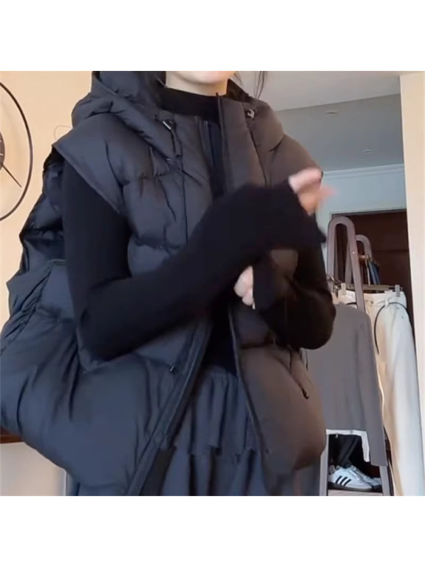 Ženska vesta s kapuljom, punjenje od down-pamuka, poliester tkanina, zip zatvarač, ležeran kroj