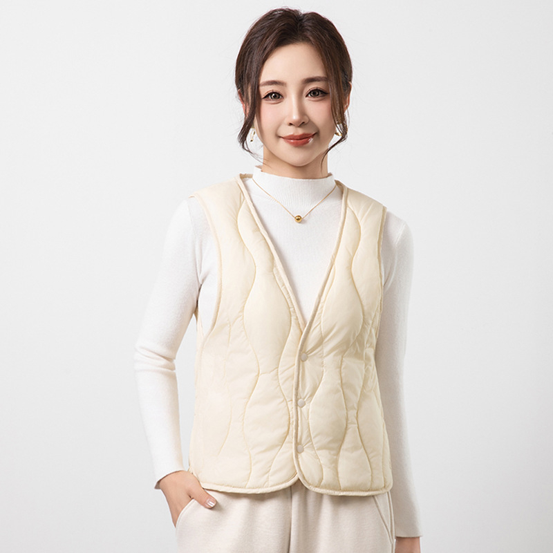 Ženski prsluk s velurovom podstavom, kratka duljina, V izrez, punjenje od down cotton, jednostruko kopčanje — jesen 2025