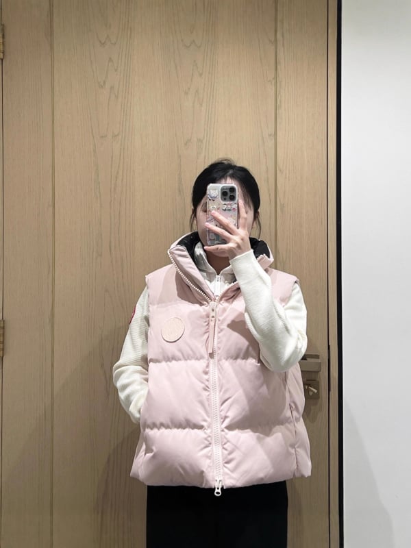 Ženska vesta s perjem, stojeći ovratnik i zatvarač, debela najlonska vanjska tkanina, punilo bijelo patka perje 201-300 g, casual stil