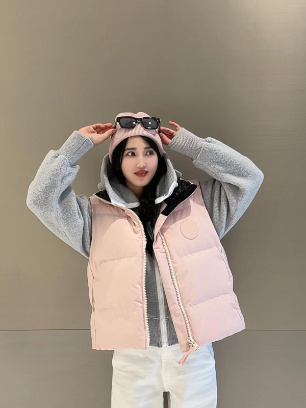 Ženska vesta s perjem, stojeći ovratnik i zatvarač, debela najlonska vanjska tkanina, punilo bijelo patka perje 201-300 g, casual stil