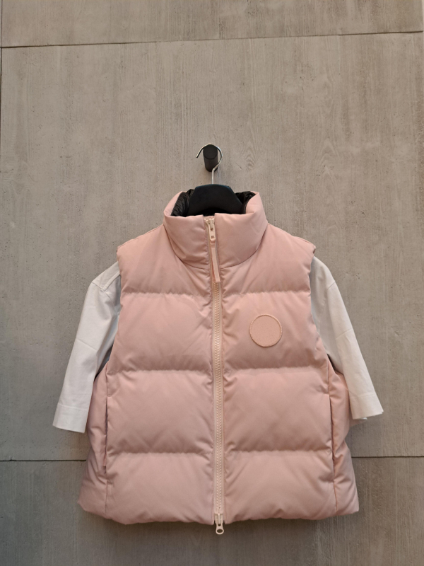 Ženska vesta s perjem, stojeći ovratnik i zatvarač, debela najlonska vanjska tkanina, punilo bijelo patka perje 201-300 g, casual stil