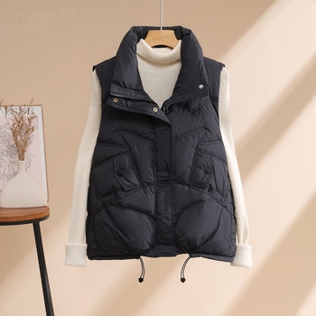 Ženska vesta sa stojećim ovratnikom, A-linijski kroj, poliester tkanina 90–95%, ispuna: Chiasa