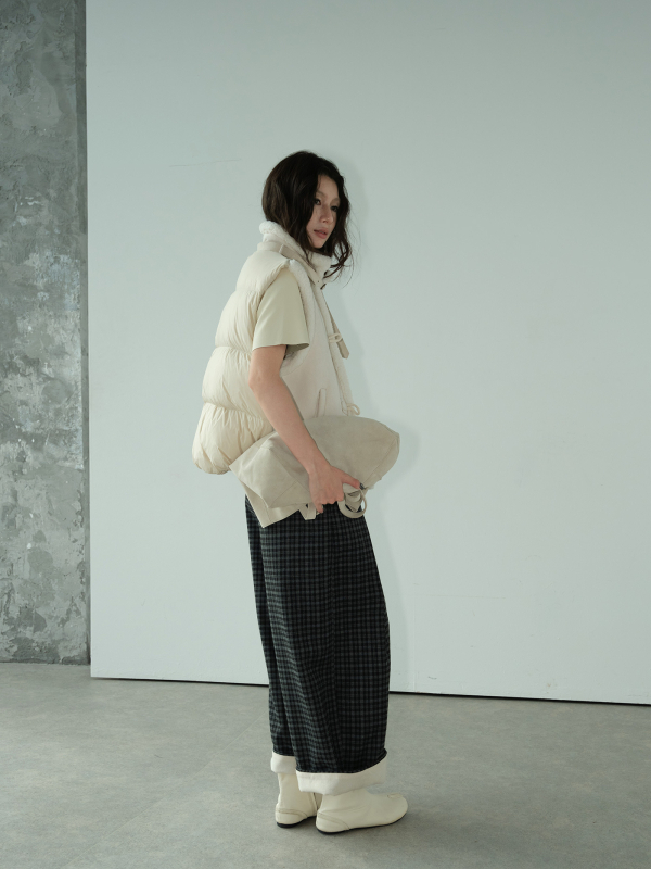 Ženska vesta s patchworkom od krzna, ovratnik rever, jednostavno kopčanje, slobodan kroj, poliester 95%+