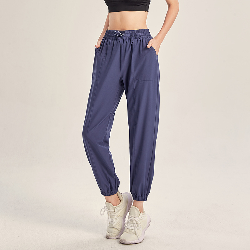 Ženske kratke hlače za jogu, visok pojas, opuštena silueta, Milk Silk tkanina, brzo suše