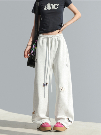 Pantaloni de trening casual pentru femei, croială dreaptă, broderie cu cățeluși desenați, amestec bumbac-poliester, talie înaltă, micro-elastic