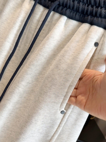 Pantaloni casual de damă din bumbac cu croială largă, talie înaltă, micro-elastici, 50–70% bumbac / 30–50% poliester, Iarna 2025