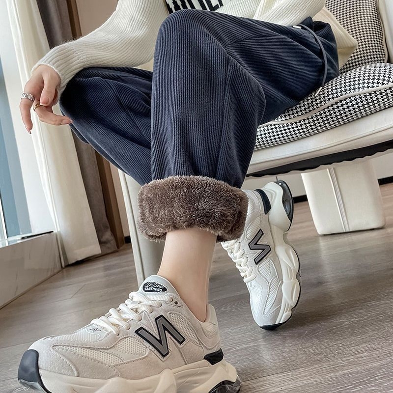 Damske hlače od tkanine s flis podstavom, debele, visok pojas, opušten kroj, jogger harém stil