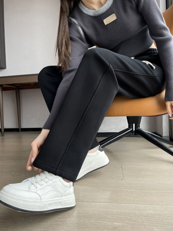 Dámske casual nohavice s rovným strihom, vysoký pás, bavlna, 70–80% bavlna, hrubý materiál