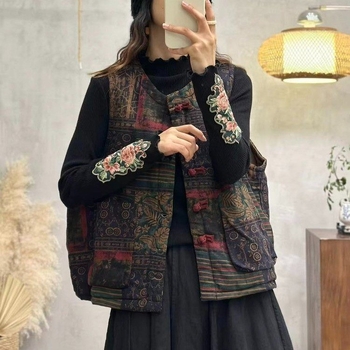 Pamuk kvilirani prsluk, retro kardigan stil, okrugli izrez, punjenje od pamuka s perjem, sadržaj pamuka 50–70% (Jesen 2025)