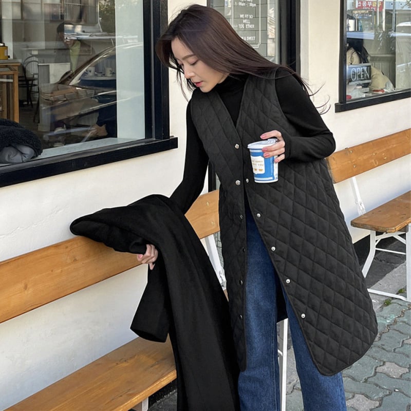 Dámska quiltovaná bavlnená vesta, bez rukávov, stredná dĺžka, V výstrih, casual štýl, výplň z bavlny