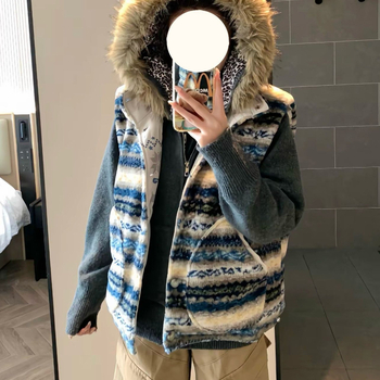 Dvostrani reversibilni prsluk s debelim flisom, američki stil patchwork, vanjski materijal poliester, punilo poliester vlakno