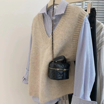 Ženski vest s polo ovratnikom, pleteni od pamuka s elastanom <30%, jednobojna, slobodan kroj, proljeće 2025