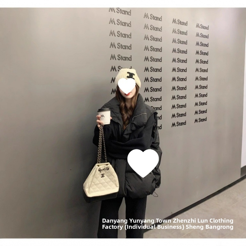 Sieviešu vestes ar stāvošu apkakli un rāvējslēdzēju, brīvs piegriezums, pūka-pamatu pildījums, poliestera audums