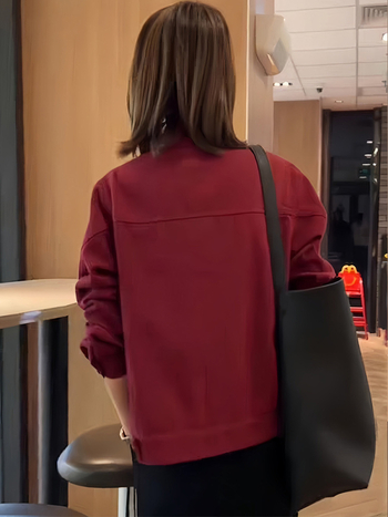 Ženska kratka džins jakna, lagana i prozračna, za proljeće i jesen, moderno casual, dojam luksuza