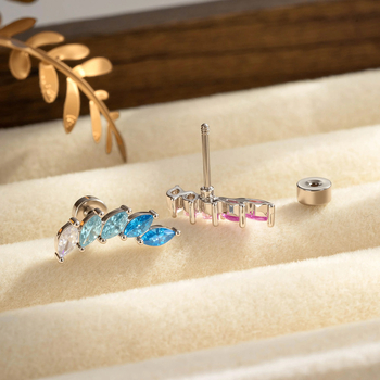 Piercing z kostnej časti ucha, geometrický tvar U, kovový materiál, diamantové spracovanie, unisex vintage štýl, biele zirkóny