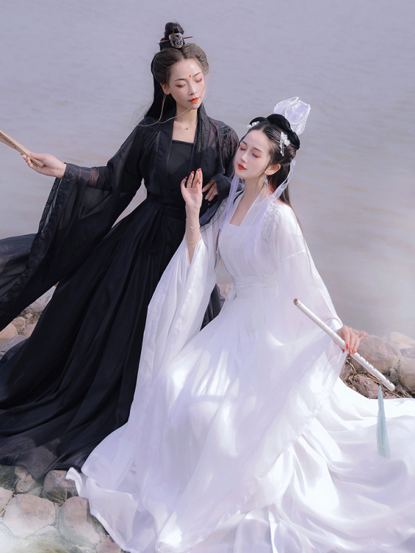 Hanfu set: preklopni ovratnik, top do struka s velikim rukavima i širokom suknjom, crno-bijeli, ljetni eterični zen dojam; vezenje na smjesi kemijskih vlakana, glavni udio spandex 90–95%; pogodna za Hanfu; proljeće 2021.