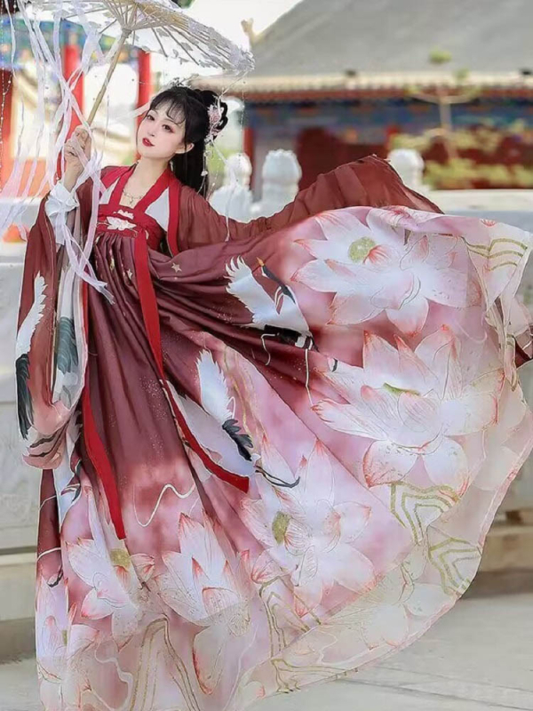 Hanfu trojdielny set pre ženy, čínskeho štýlu, éterické voľné rukávy (polyester; obsah látky 80–90%; jar 2025)